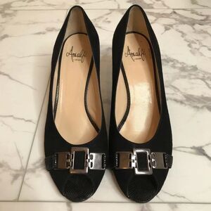 Amalfi by Rangoni Black Suede Peep Toe Heels Buckle Detail Size 8.5 Italy